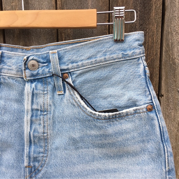 NWT Levi’s 501 High Rise Cutoff Denim Shorts Cotton Luxor Heat 27 - Picture 5 of 16